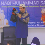 Dongeng Bersama Kak Adi Pamungkas dalam Isra Mi’raj SD Silaturahim Islamic School