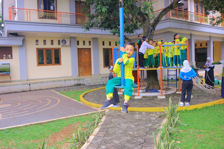 TK Islam Nurul Huda Kranggan Permai Ikuti Kegiatan Fun Activity di SD Silaturahim Islamic Schoo